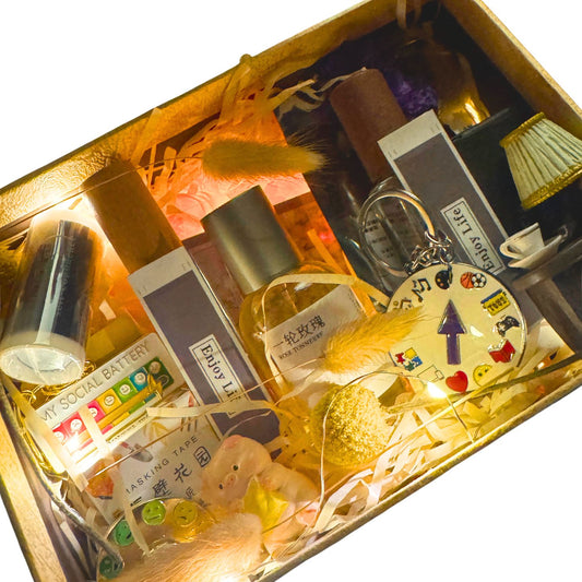 驚喜療癒禮盒 女友生日禮物 Social Battery Gift Box — 男友首選,10件套裝一次搞定